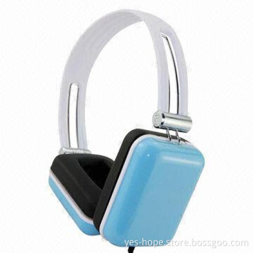 Folding headphone for computer